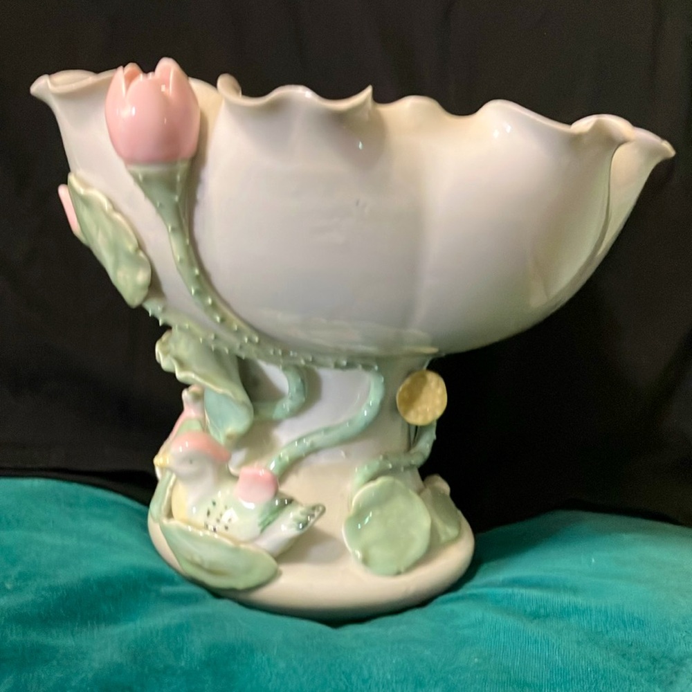 Blanc DeChine Dehua vintage footed bowl